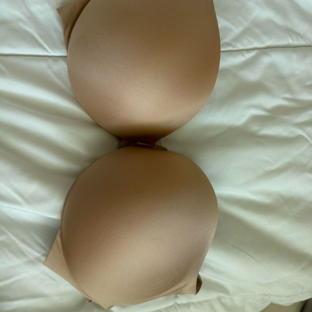 Skims ultimate bra
